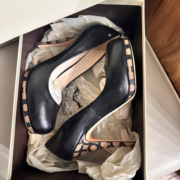 Coach ‘Alexa’ Black Leather High Heels with Signature Brown Accent -NIB - Picture 9 of 10